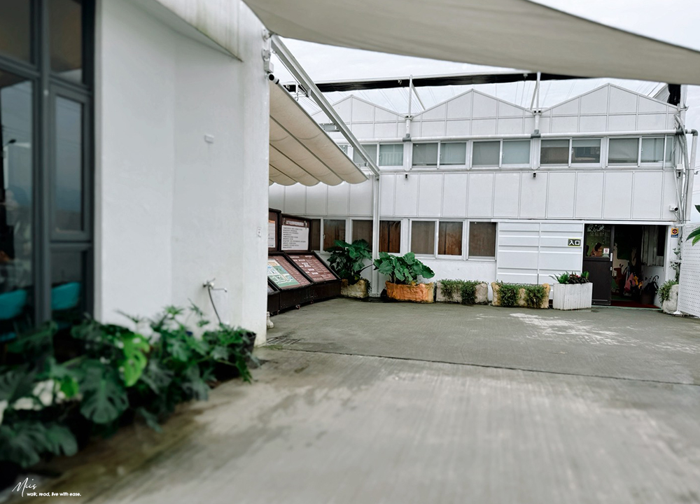 蘭陽動植物王國｜室內外混合互動式農場，80 %以上的動物都可以近距離接觸的人氣親子景點