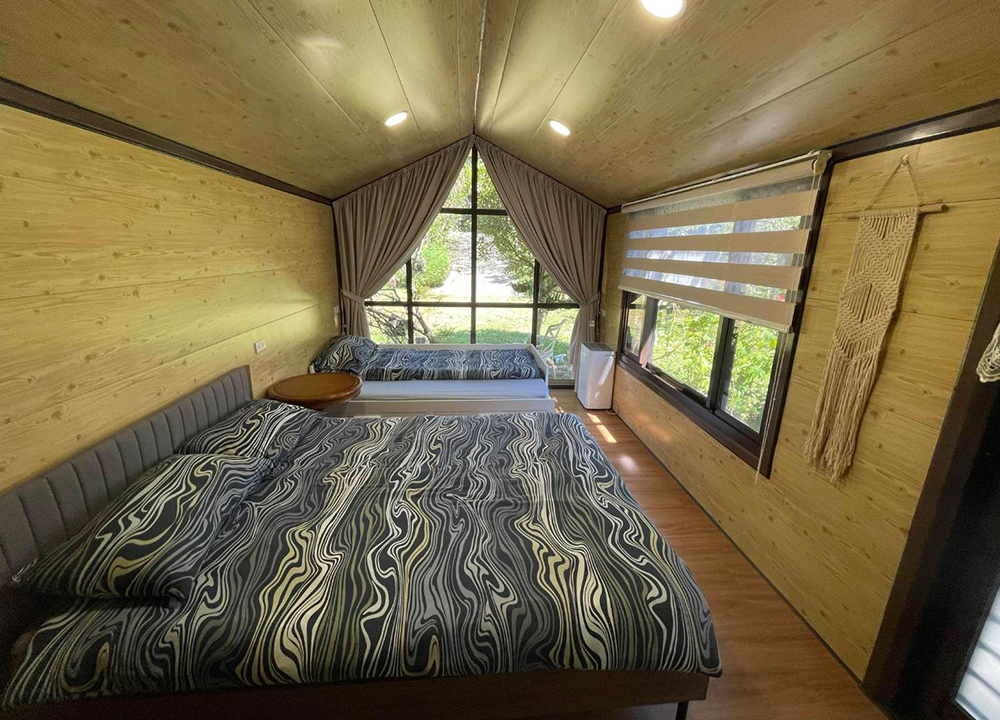 新竹五峰・巴奈築夢園｜告別昆蟲侵擾、木屋、獨享屋，與楓葉共舞的森林聚會（木屋住宿/露營）