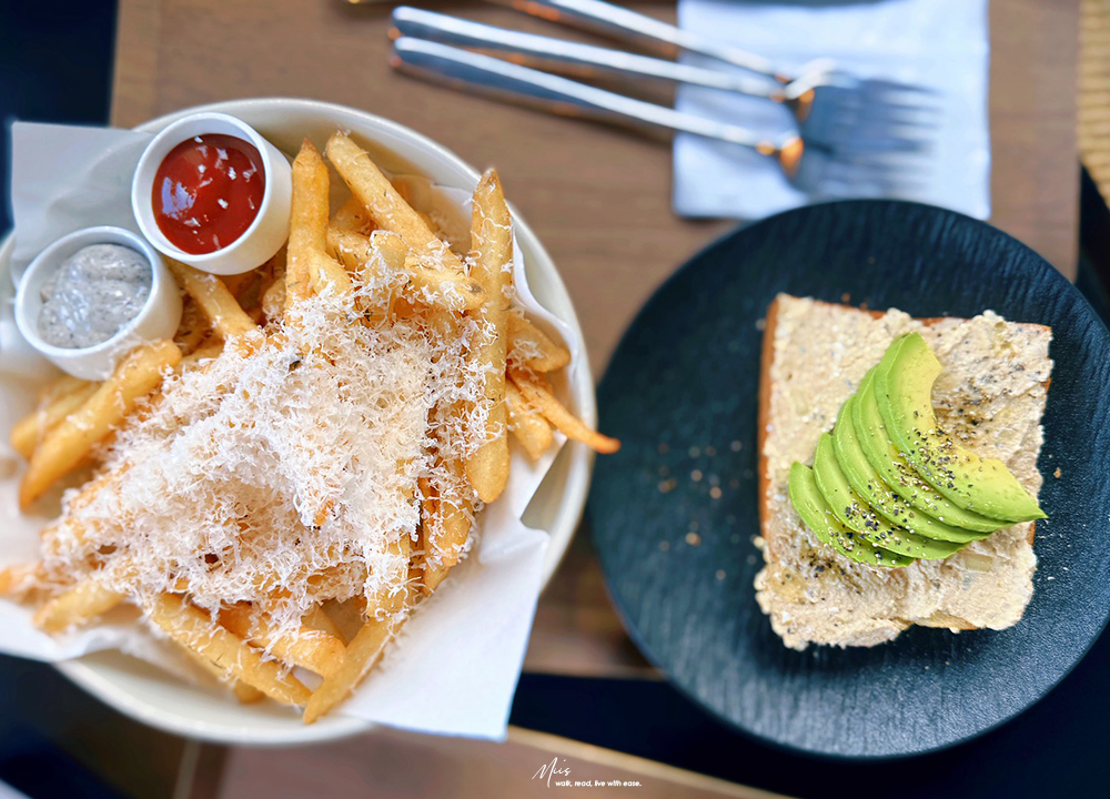 新北淡水.晴花鹿苑|不只是咖啡廳!日式庭園裡的鹿角蕨森林與大草坪,DIY 課程的知性午後 - 第28張圖 新北淡水.晴花鹿苑|不只是咖啡廳!日式庭園裡的鹿角蕨森林與大草坪,DIY 課程的知性午後