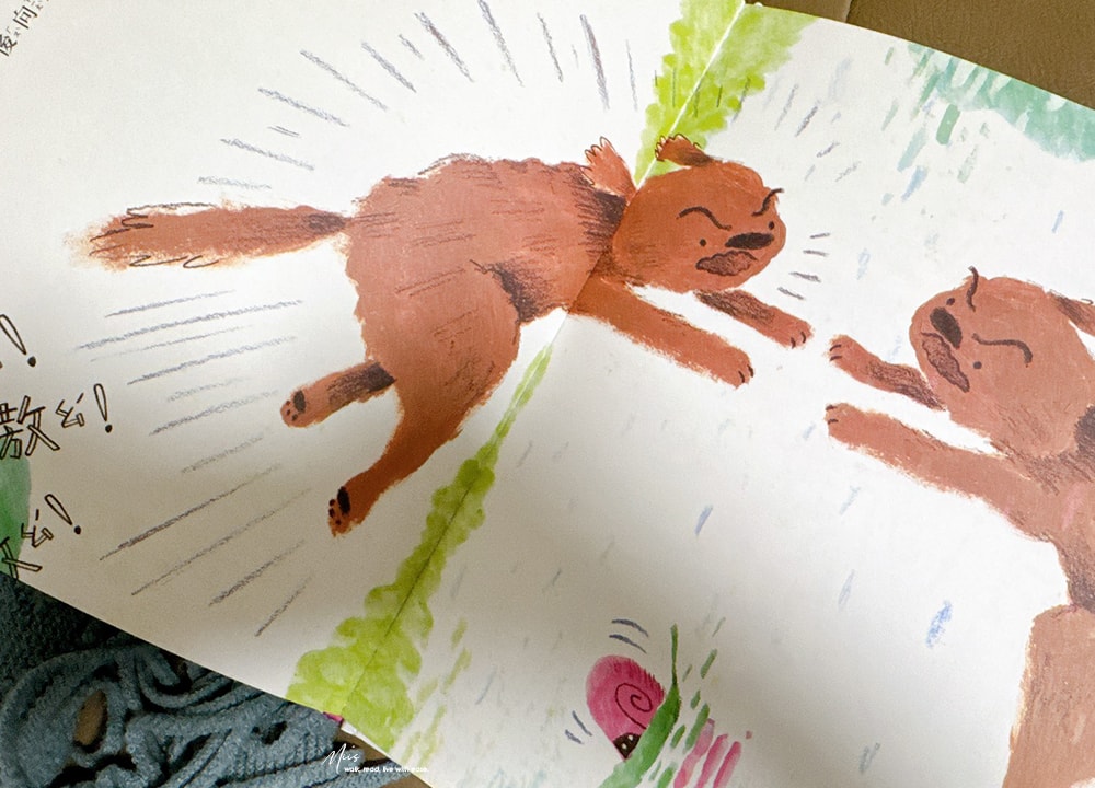 適合3–8歲｜三本陪孩子換位思考的情緒繪本推薦，從墜落、執著到與眾不同，Corey R. Tabor的翻轉繪本系列