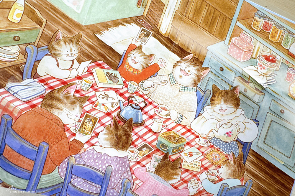 The Cat Family 貓家族翻翻書系列|140+個翻翻小機關,精緻英倫風插畫+超耐翻硬頁設計,2-8歲共讀首選,用雙語玩出專注力 - 第14張圖 The Cat Family 貓家族翻翻書系列|140+個翻翻小機關,精緻英倫風插畫+超耐翻硬頁設計,2-8歲共讀首選,用雙語玩出專注力